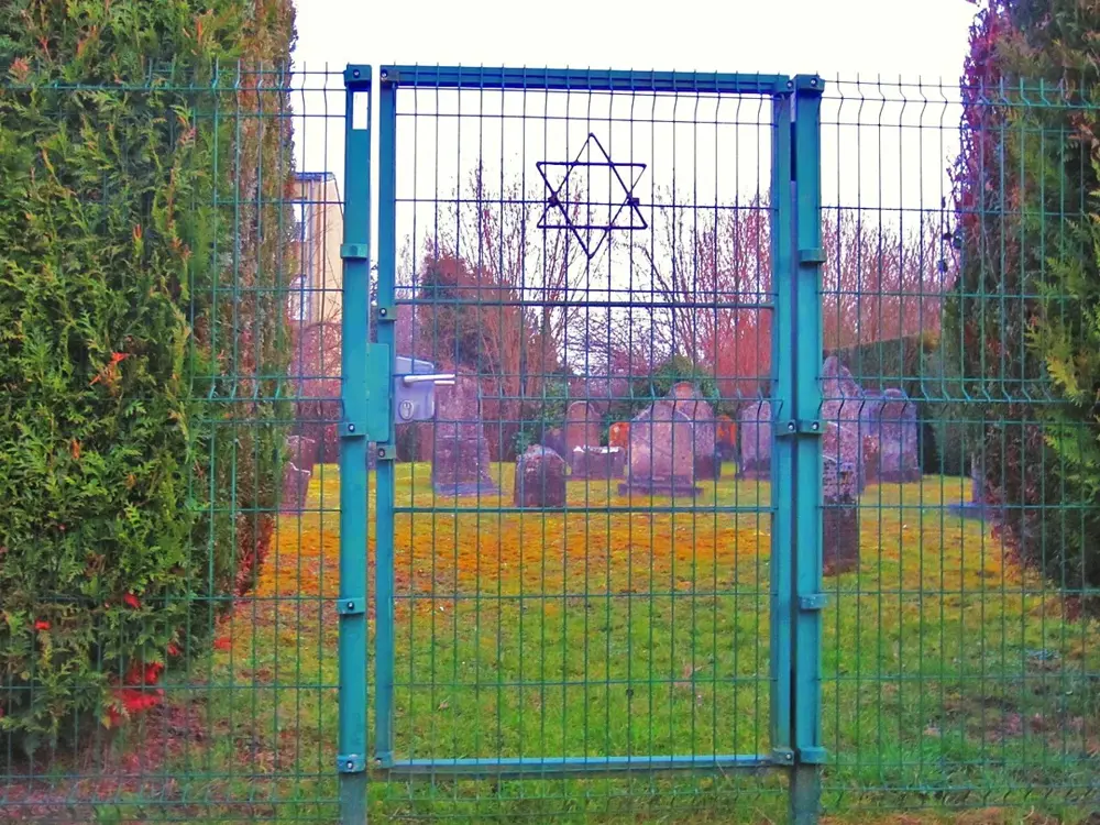 Cimetiere israelite Augny