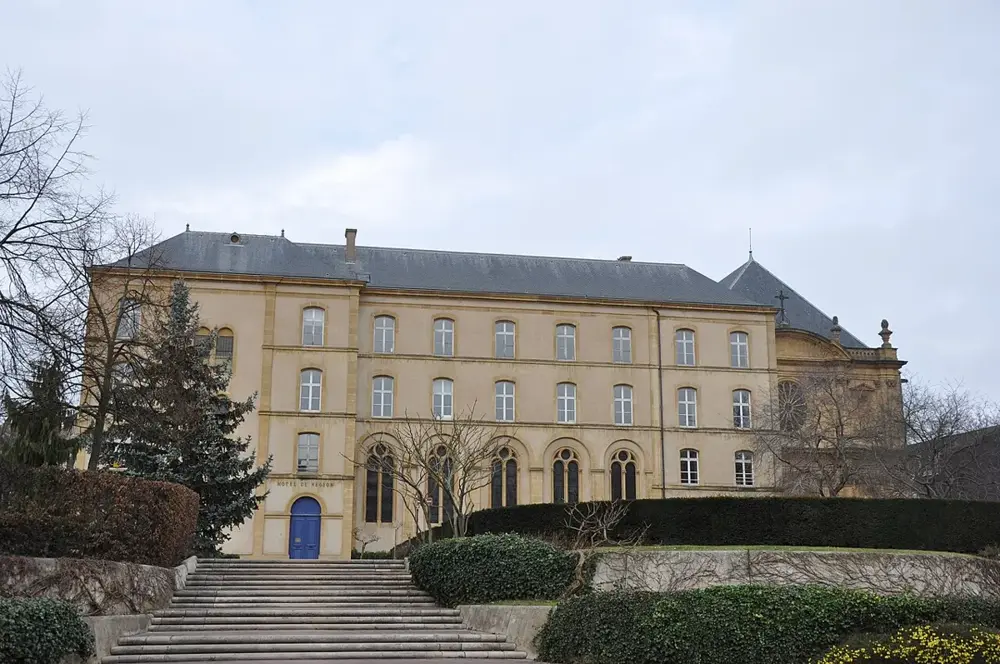 Hotel de Region, Metz, Lorraine, France - panoramio